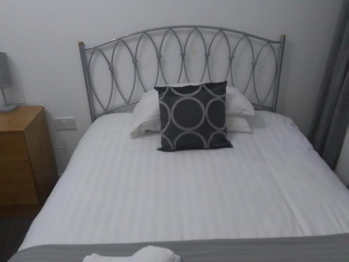Newcastle West Hotel & Bar المظهر الخارجي الصورة