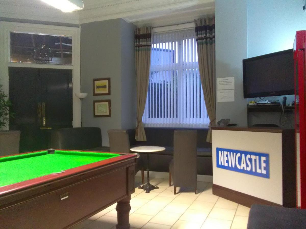 Newcastle West Hotel & Bar المظهر الخارجي الصورة