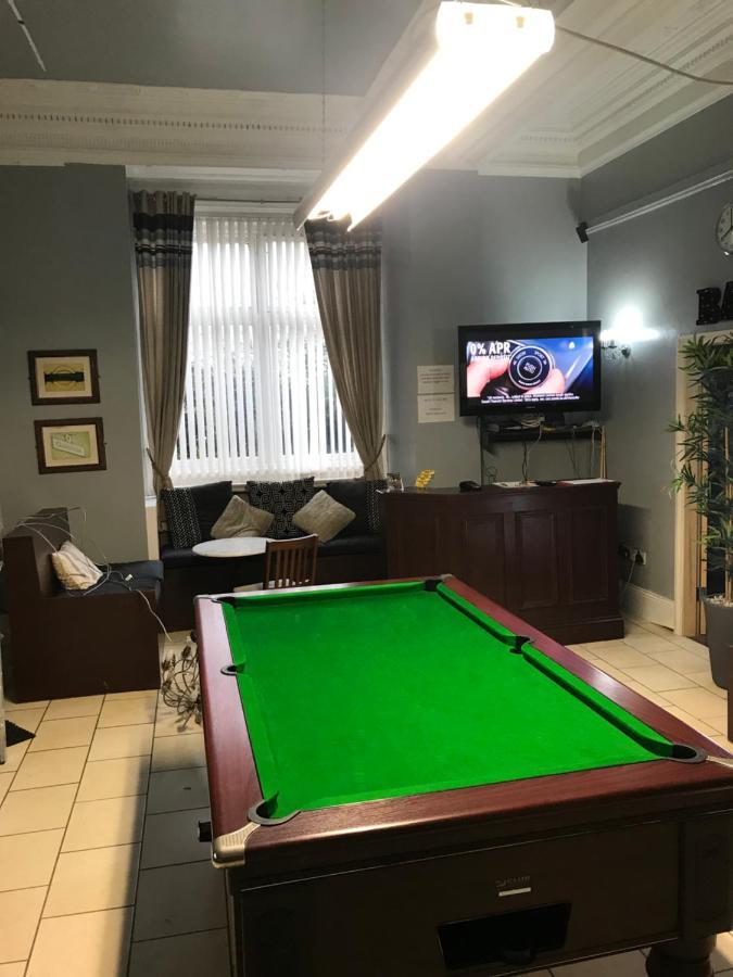 Newcastle West Hotel & Bar المظهر الخارجي الصورة