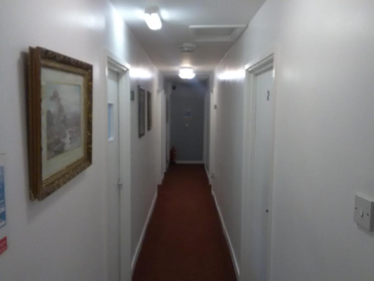 Newcastle West Hotel & Bar المظهر الخارجي الصورة